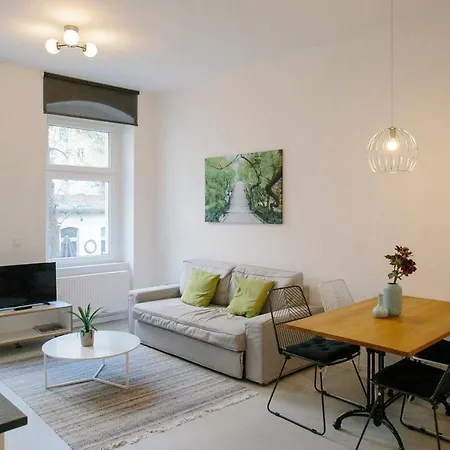 Madflats Hotel-Apartments S-Bahn Friedenau Berlijn Buitenkant foto