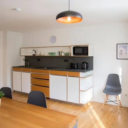 Madflats Hotel-Apartments S-Bahn Friedenau Berlijn Kamer foto