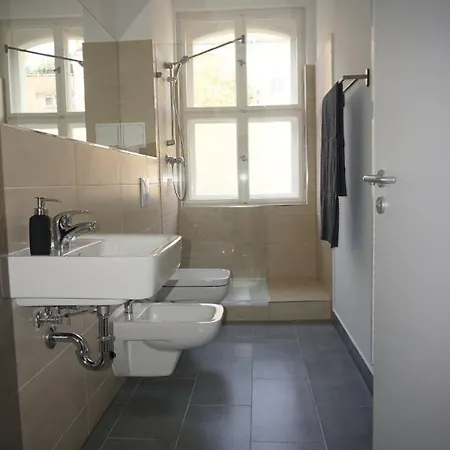Madflats Hotel-Apartments S-Bahn Friedenau Berlijn Buitenkant foto