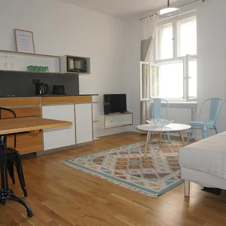 Madflats Hotel-Apartments S-Bahn Friedenau Berlijn Buitenkant foto